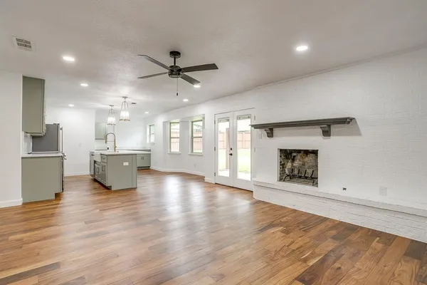 $449,000 | 220 Rolling Hills Drive, Aledo, TX 76008