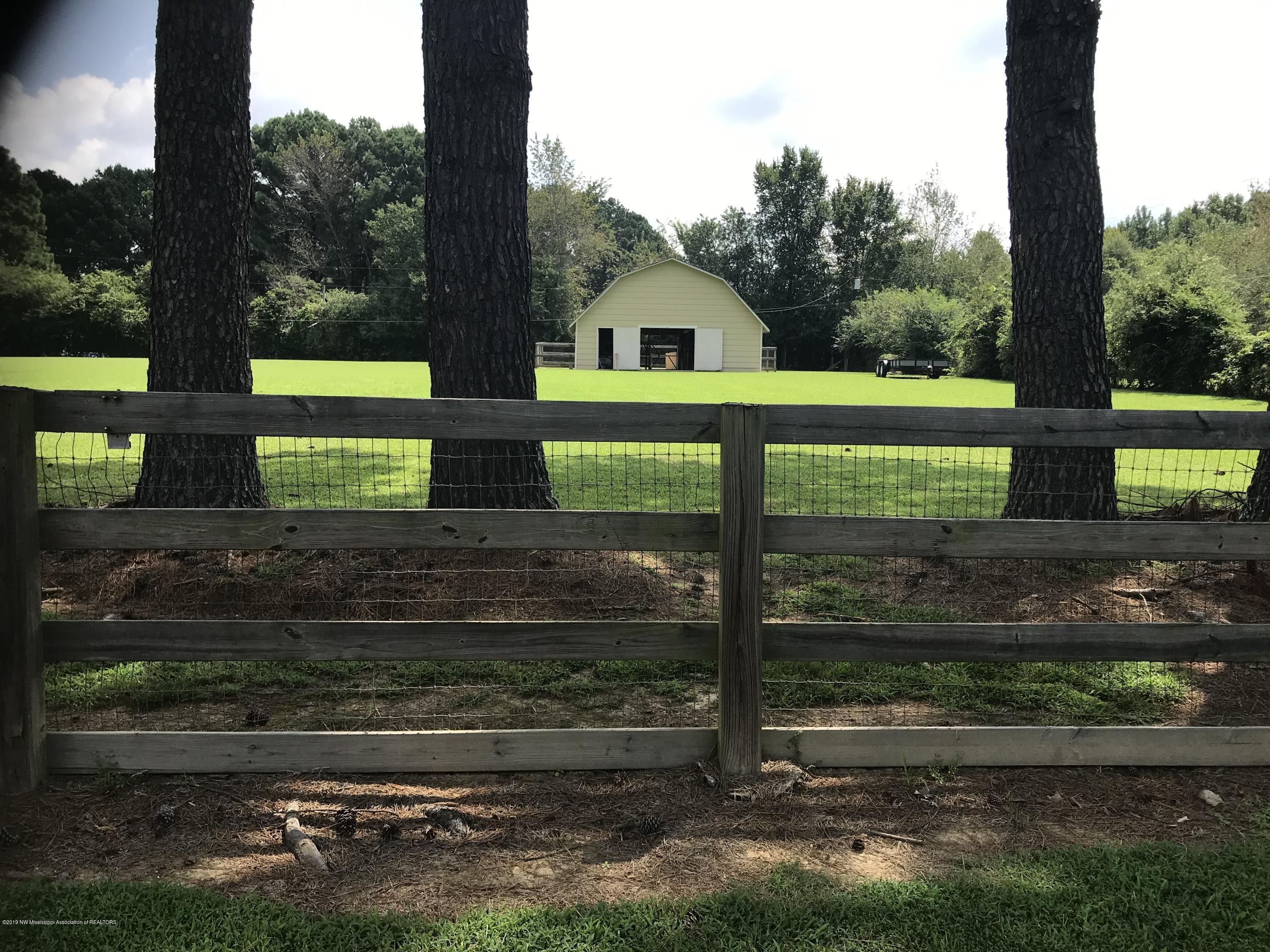 7810 Malone Road Olive Branch, MS 38654 - Photo 11 of 30 IMG_3330