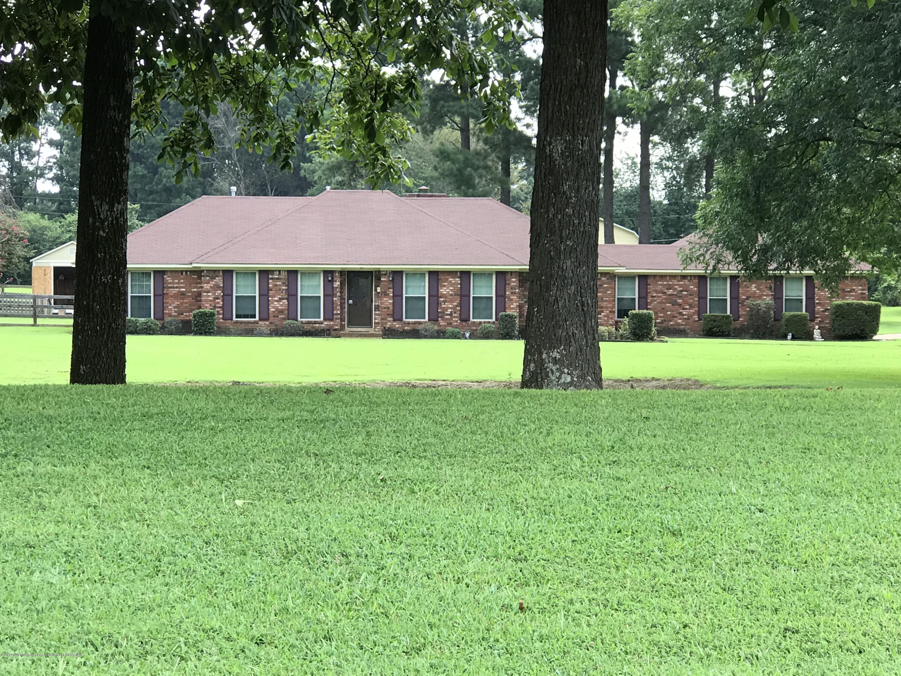 7810 Malone Road Olive Branch, MS 38654 - Photo 2 of 30 IMG_3316