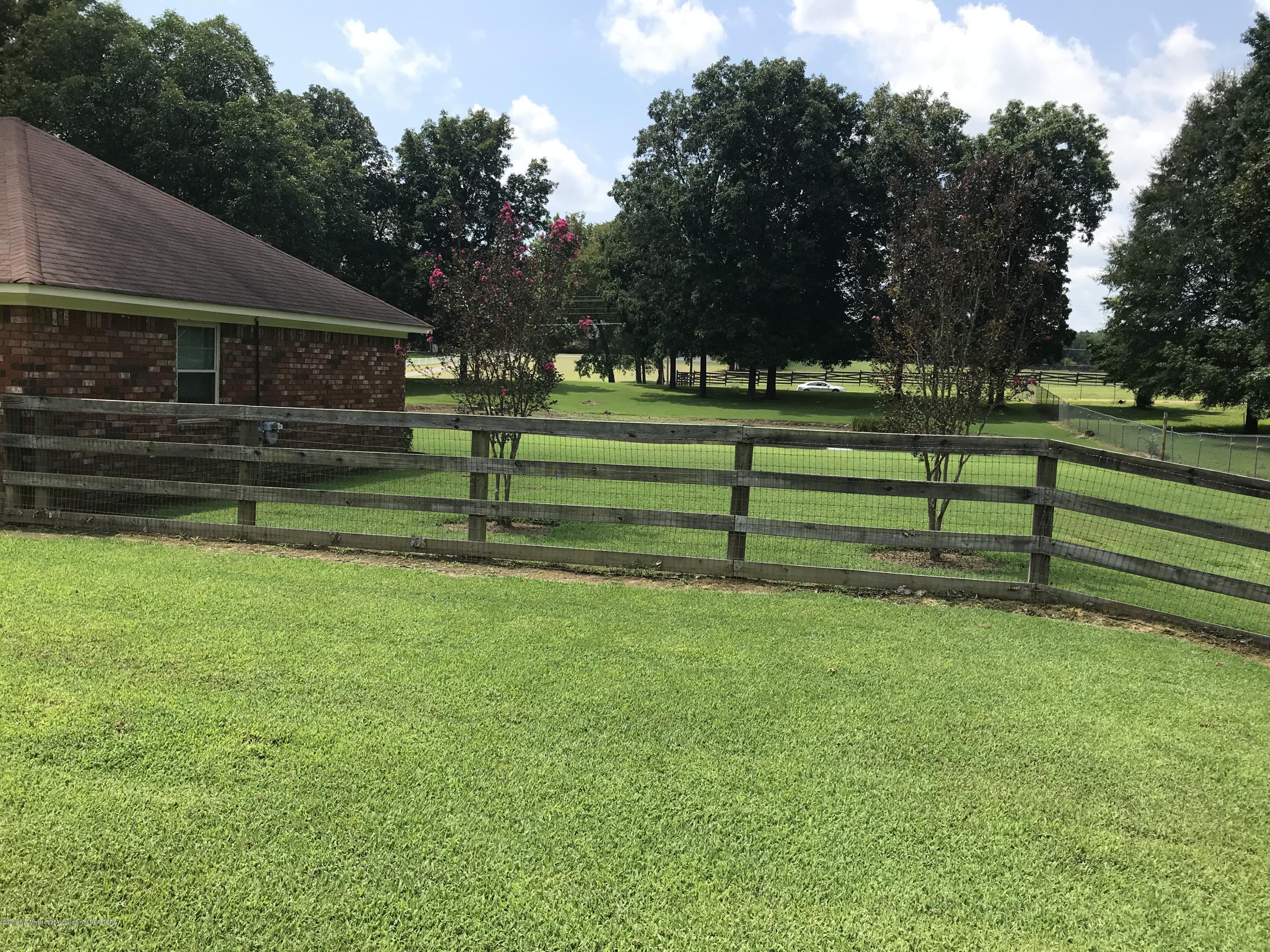 7810 Malone Road Olive Branch, MS 38654 - Photo 28 of 30 IMG_3352