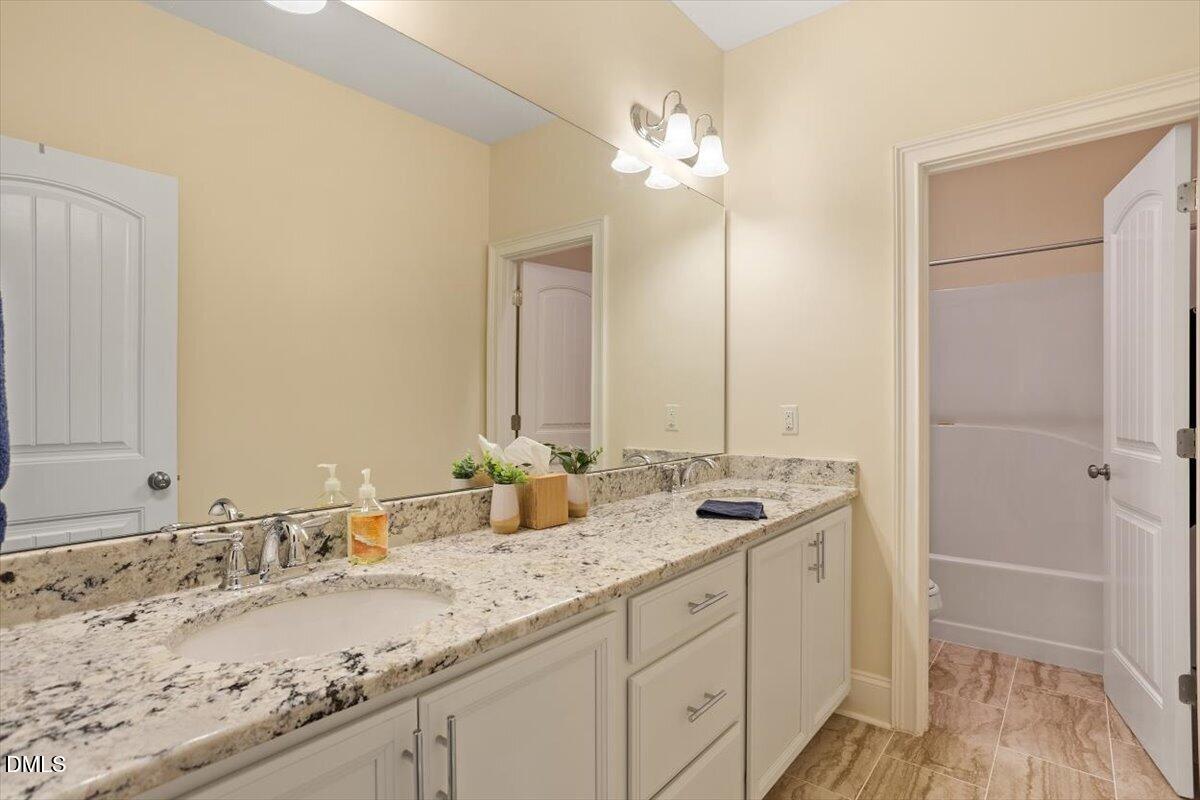 780 Fallon Grove Way Raleigh, NC 27608 - Photo 34 of 40 Gallery Image 34