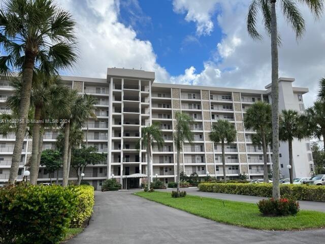 3150 North Palm Aire Dr Unit 606