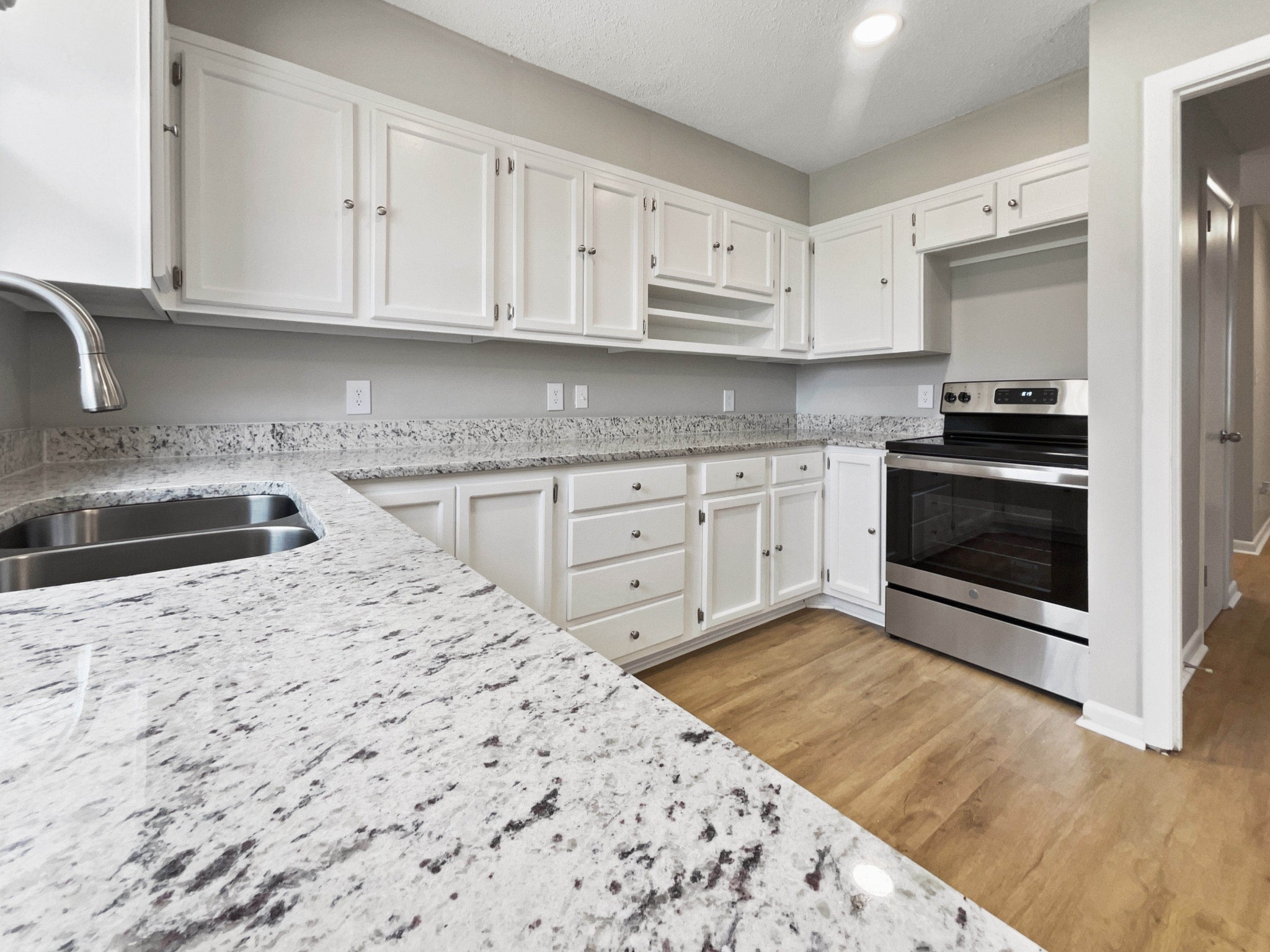 118 Sam Davis Drive Springfield, TN 37172 - Photo 8 of 22 Gallery Image 8