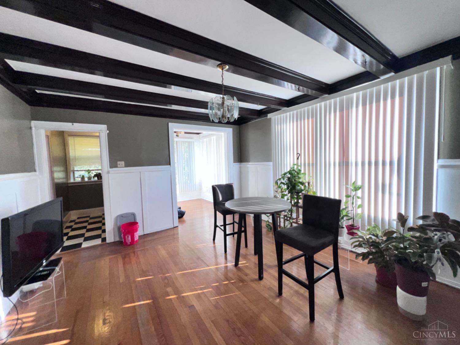 3896 Reading Road, Unit Q Cincinnati, OH 45229 - Photo 8 of 20