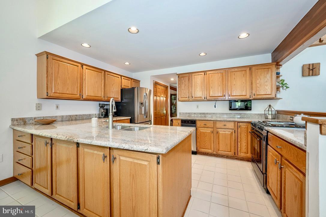 573 West Valley Road Wayne, PA 19087 - Photo 11 of 55