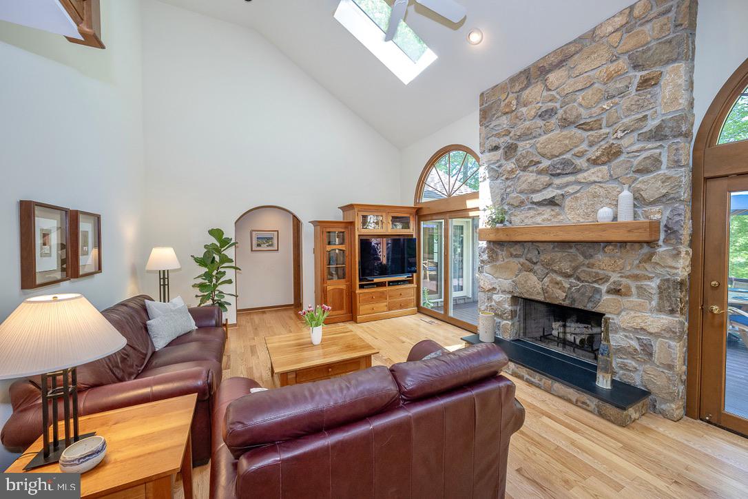 573 West Valley Road Wayne, PA 19087 - Photo 15 of 55