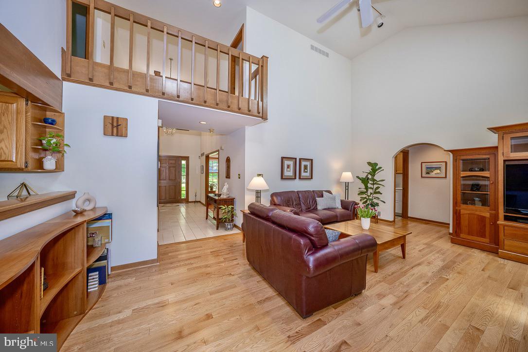 573 West Valley Road Wayne, PA 19087 - Photo 16 of 55