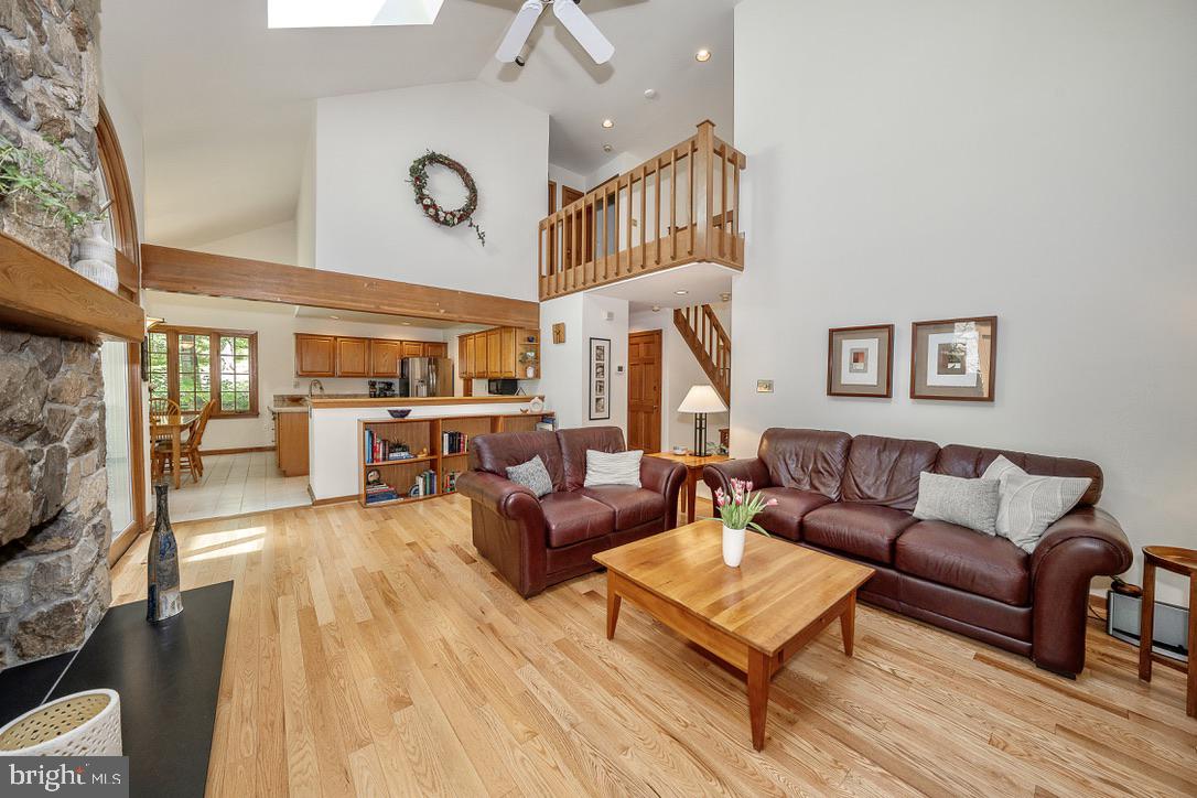 573 West Valley Road Wayne, PA 19087 - Photo 5 of 55