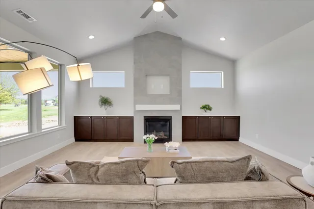 $558,850 | 16 North Country Club Drive, Unit 16, Deer Park, WA 99006