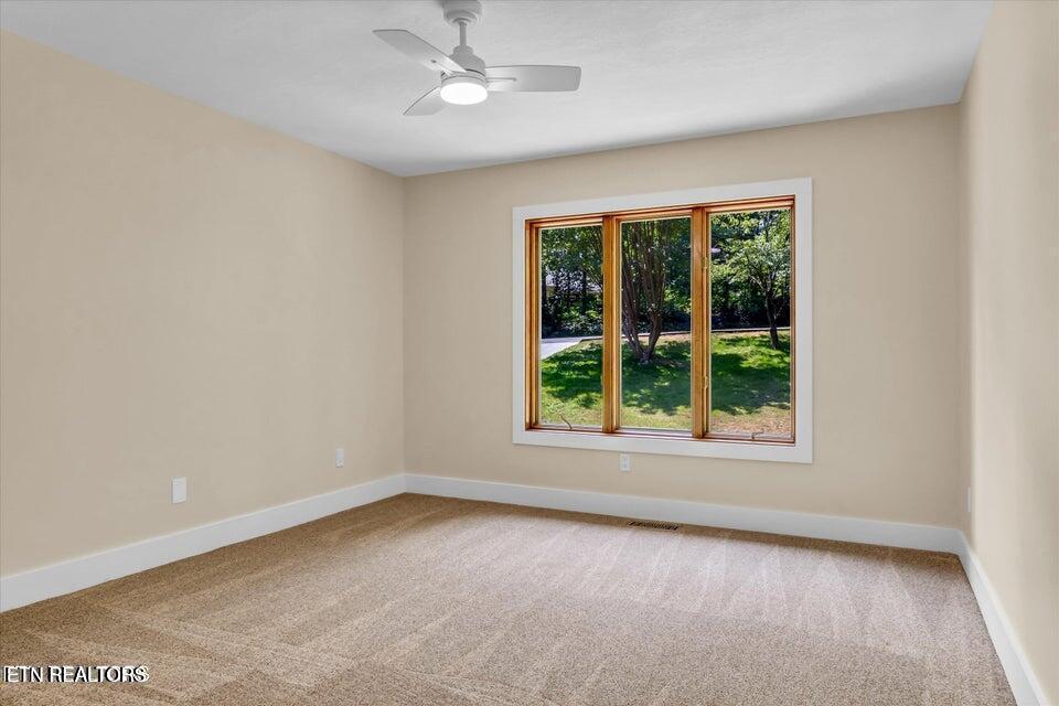 143 Inata Circle Loudon, TN 37774 - Photo 17 of 34 MainLevel Bedroom2