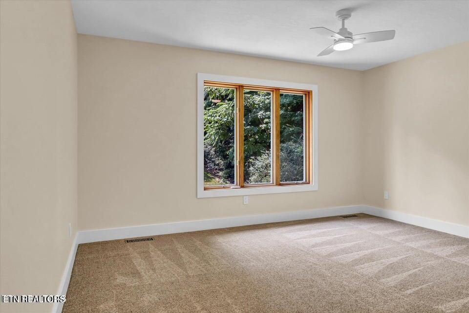 143 Inata Circle Loudon, TN 37774 - Photo 19 of 34 Main Level Bedroom 3
