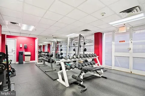 $269,990 | 2001 Hamilton Street, Unit 922, Philadelphia, PA 19130