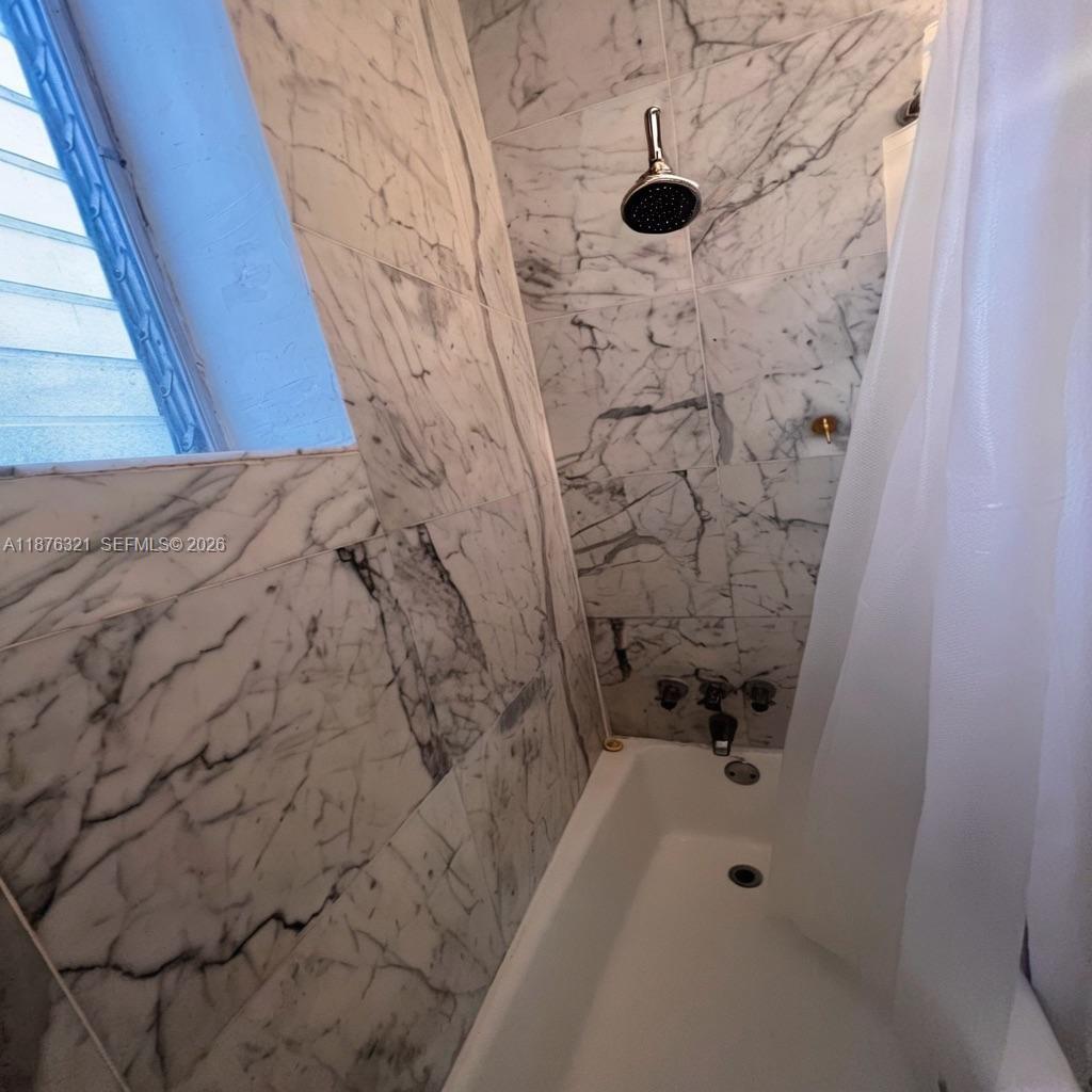 730 12th Street, Unit 9 Miami Beach, FL 33139 - Photo 15 of 21