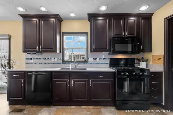 $199,900 | 4210 Leeward Lane, Allendale, MI 49401