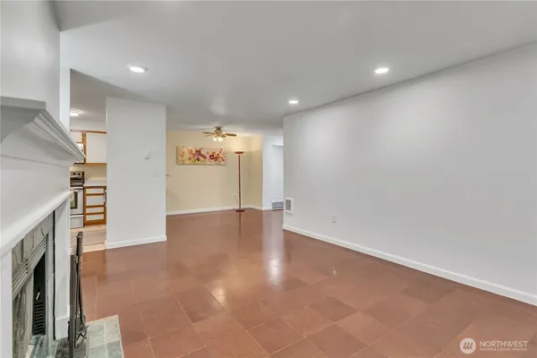 $449,995 | 13209 Newcastle Way, Unit A104, Newcastle, WA 98059