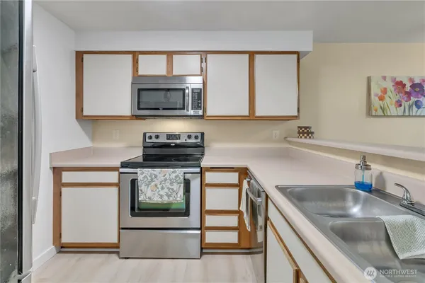 $449,995 | 13209 Newcastle Way, Unit A104, Newcastle, WA 98059