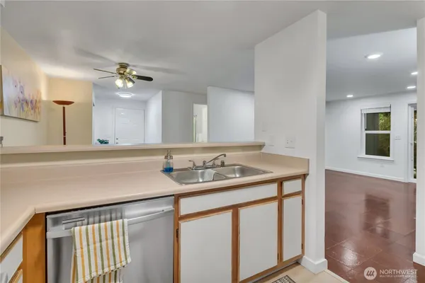 $449,995 | 13209 Newcastle Way, Unit A104, Newcastle, WA 98059