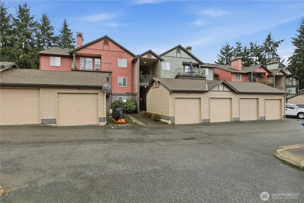 $449,995 | 13209 Newcastle Way, Unit A104, Newcastle, WA 98059