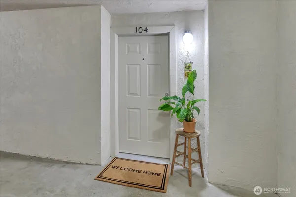 $449,995 | 13209 Newcastle Way, Unit A104, Newcastle, WA 98059