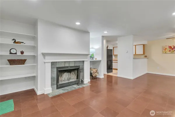 $449,995 | 13209 Newcastle Way, Unit A104, Newcastle, WA 98059