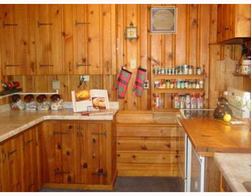 48 Scaife Road Sewickley Heights, PA 15143 - Photo 2 of 6 Kitchen.