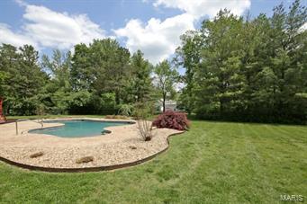 1448 Topping Road St. Louis, MO 63131 - Photo 4 of 18 Gallery Image 4