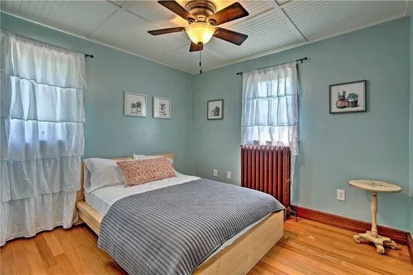 $3,300 | 129 Dighton Avenue, Portsmouth, RI 02871