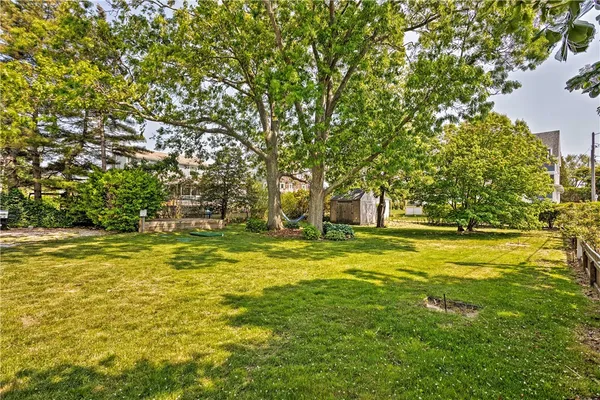 $3,300 | 129 Dighton Avenue, Portsmouth, RI 02871