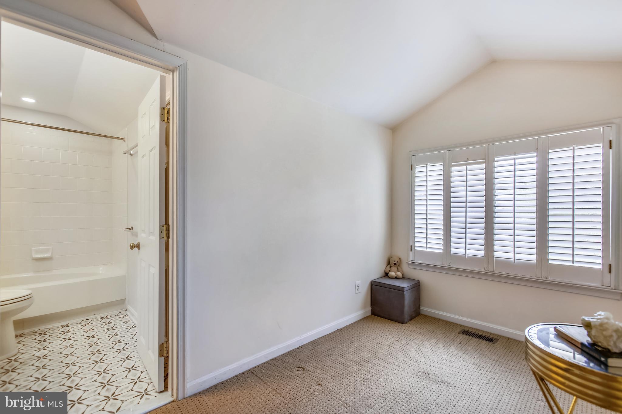 6031 Riddle Walk Alexandria, VA 22312 - Photo 22 of 40