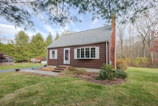 $629,900 | 406 South Street, Foxboro, MA 02035