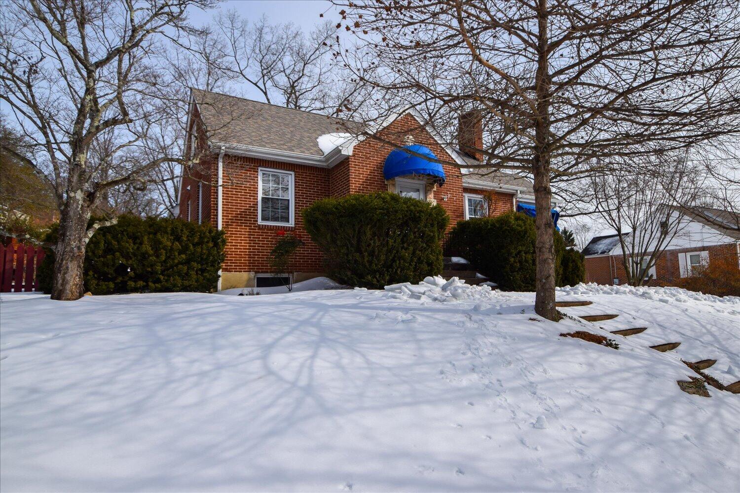 3108 Spring Road Southwest Roanoke, VA 24015 - Photo 30 of 40 24-3108 Spring-24