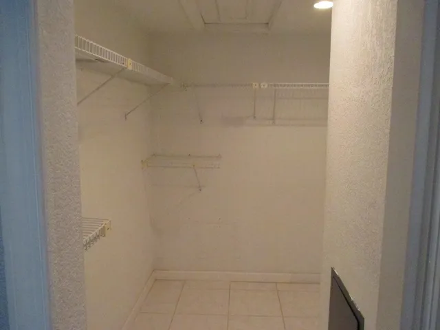 $1,700 | 154 Lake Meryl Drive, Unit 259, West Palm Beach, FL 33411