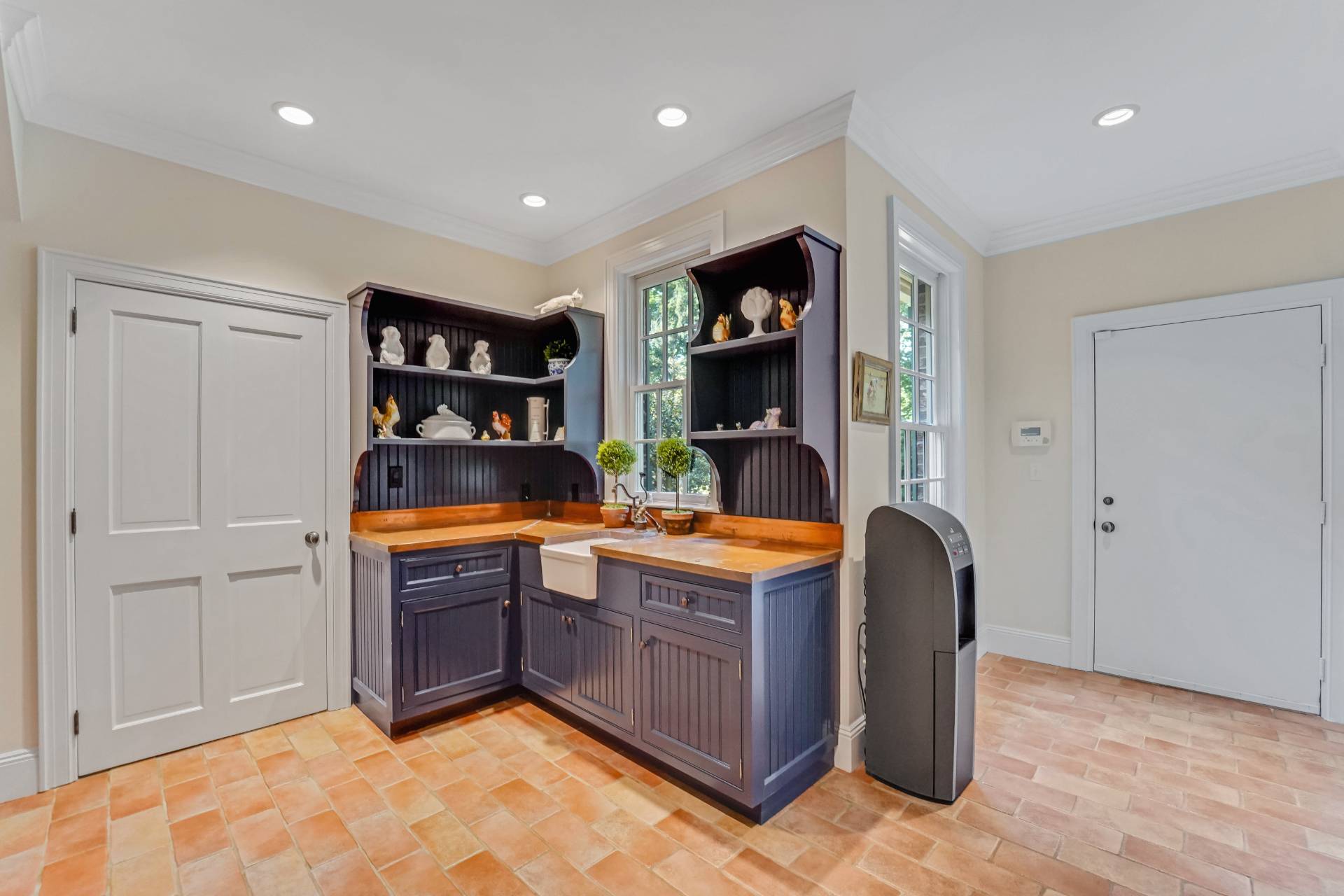 53 South Road Westhampton Beach, NY 11978 - Photo 22 of 28 a view of work space with cabinets