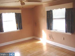 511 Springview Lane Springfield, PA 19064 - Photo 5 of 6 Gallery Image 5