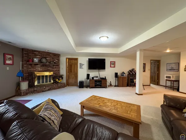 $524,950 | 5445 Northwest Brickyard Road, Topeka, KS 66618