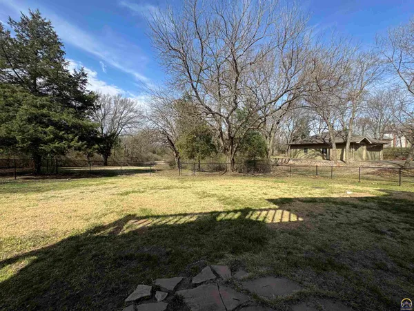 $524,950 | 5445 Northwest Brickyard Road, Topeka, KS 66618