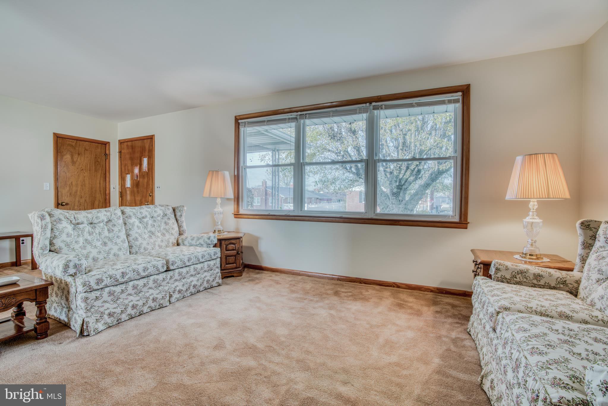 8803 Alnwick Road Baltimore, MD 21234 - Photo 3 of 28 Spacious Living Room