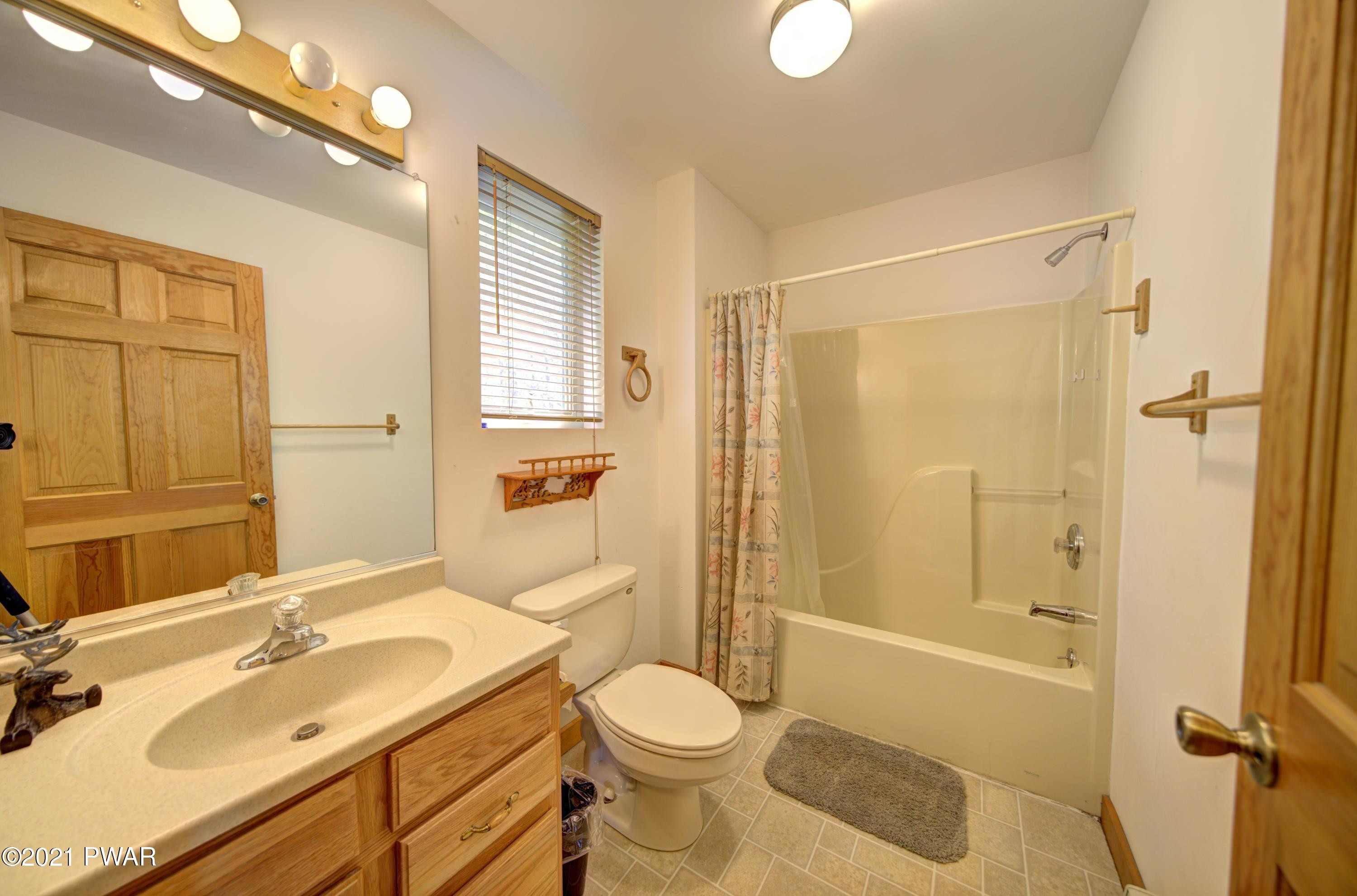 192 Pebble Rock Road Lackawaxen, PA 18435 - Photo 29 of 37