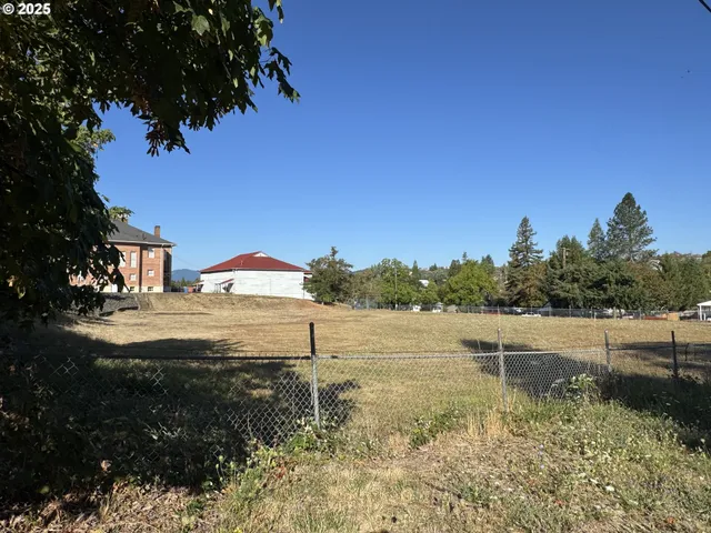 a view of lake view and mountain view