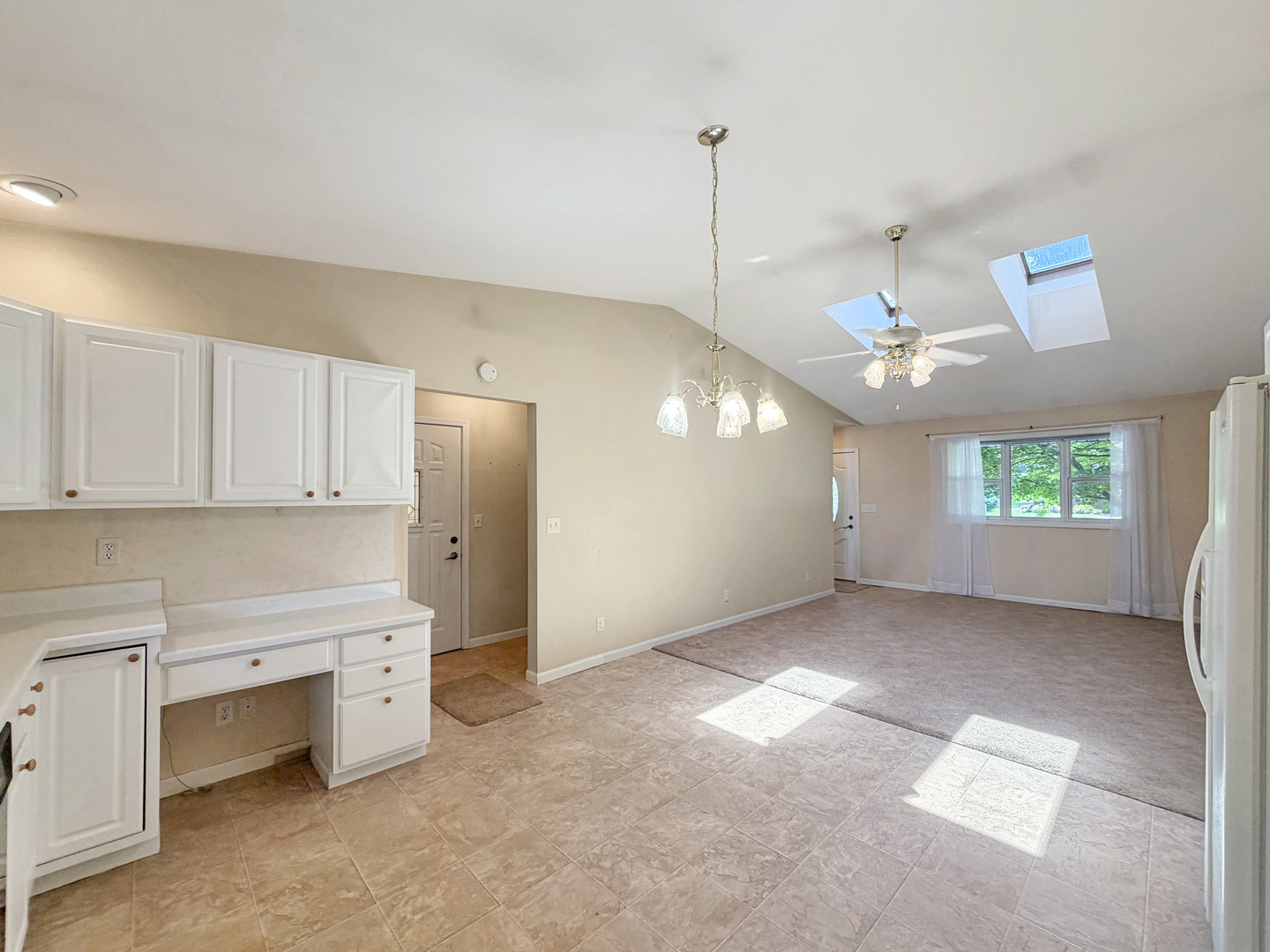 309 Maple Avenue Forreston, IL 61030 - Photo 5 of 27