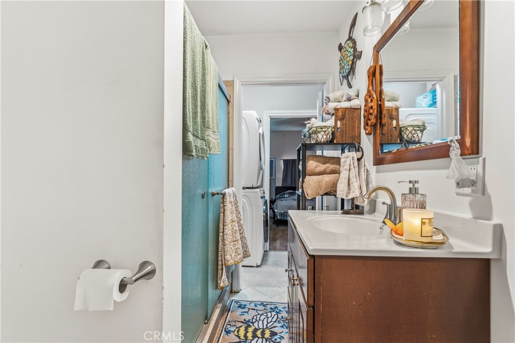 4825 Ruth Avenue Los Angeles, CA 90041 - Photo 11 of 27 Hall Bathroom and 2nd Laundry Room