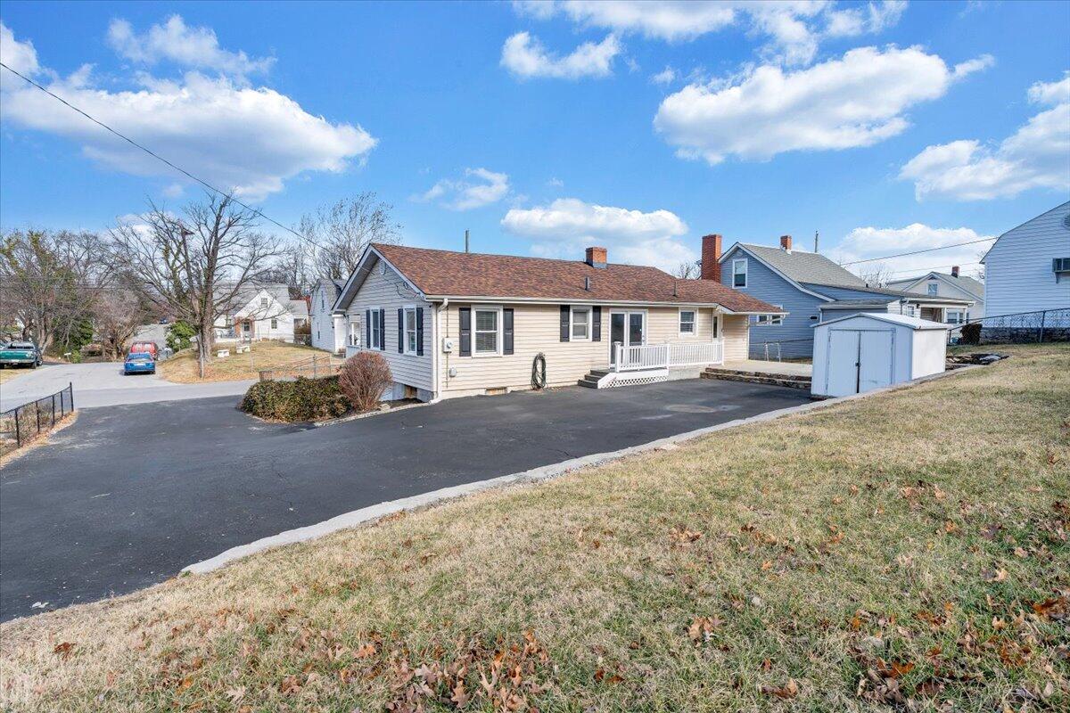 1902 Springfield Avenue Salem, VA 24153 - Photo 32 of 43