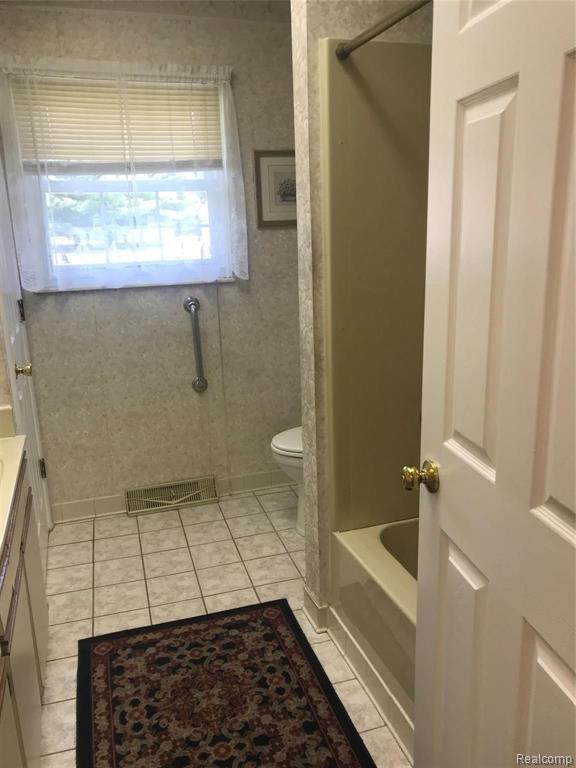 2384 West Labo Road Carleton, MI 48117 - Photo 45 of 63