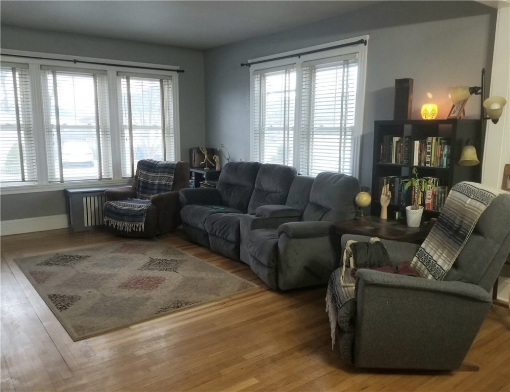 26 Blackburn Street Pawtucket, RI 02861 - Photo 15 of 34