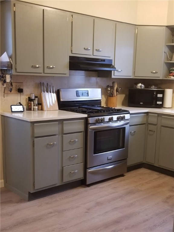 26 Blackburn Street Pawtucket, RI 02861 - Photo 4 of 34