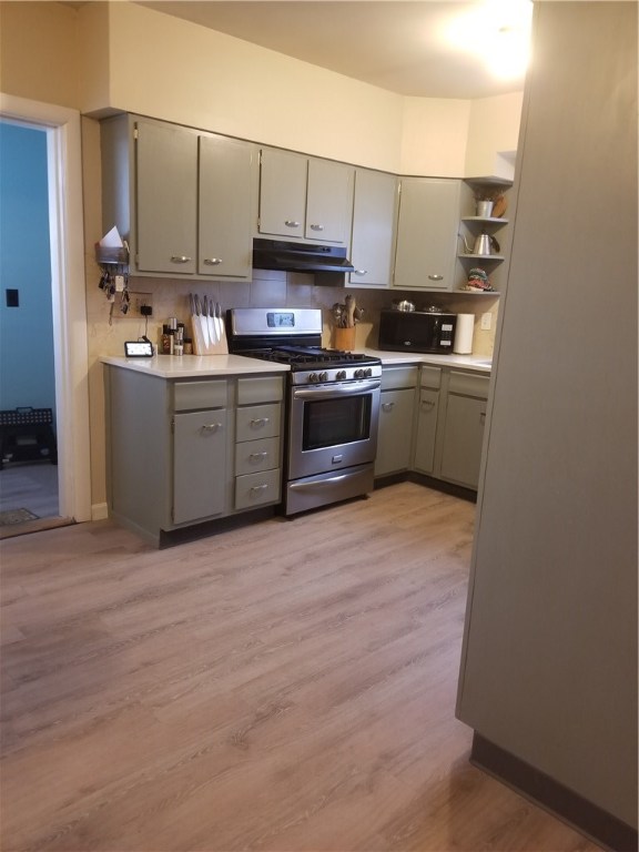 26 Blackburn Street Pawtucket, RI 02861 - Photo 7 of 34
