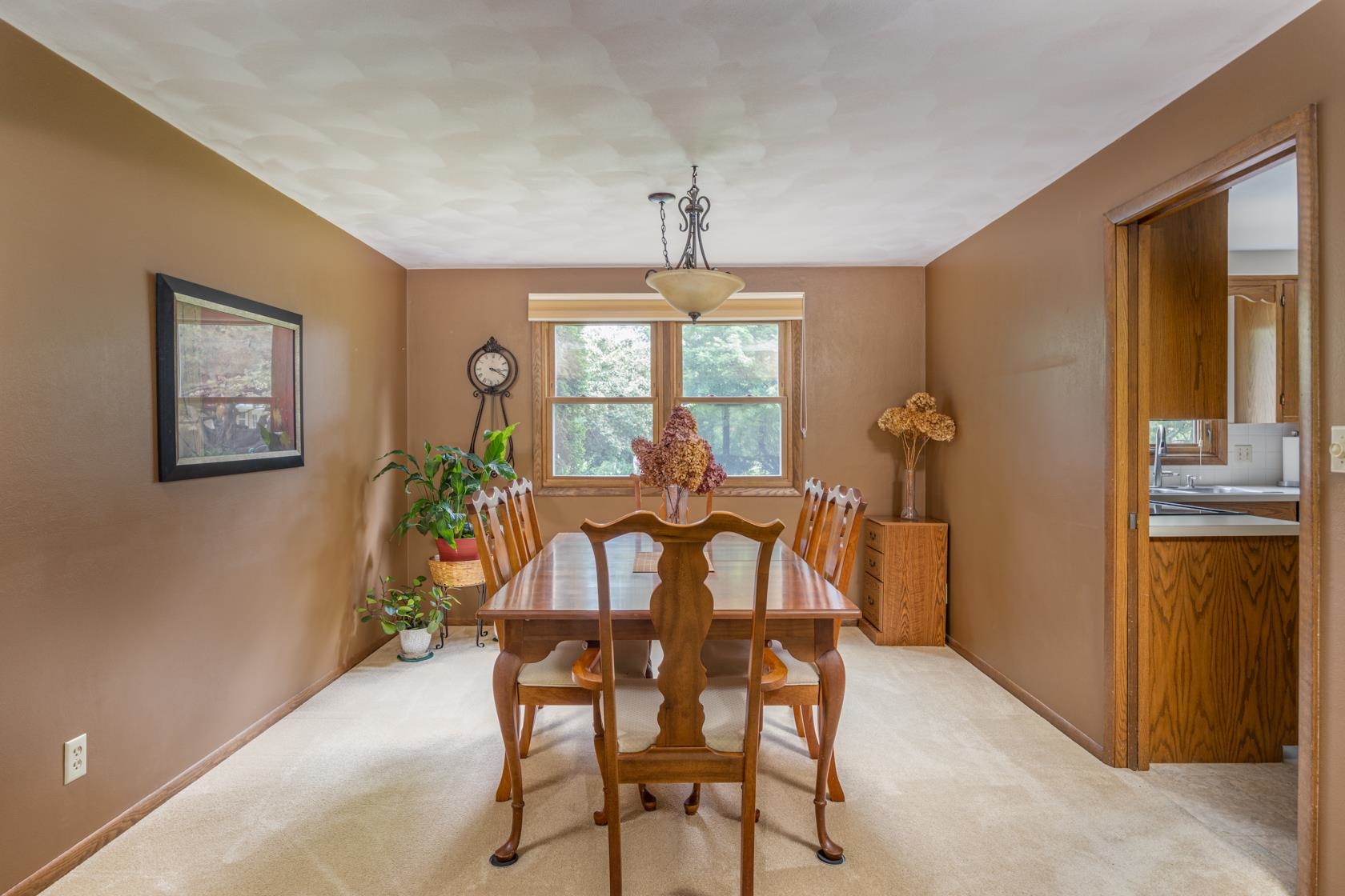 1715 North Viola Street Appleton, WI 54911 - Photo 9 of 44