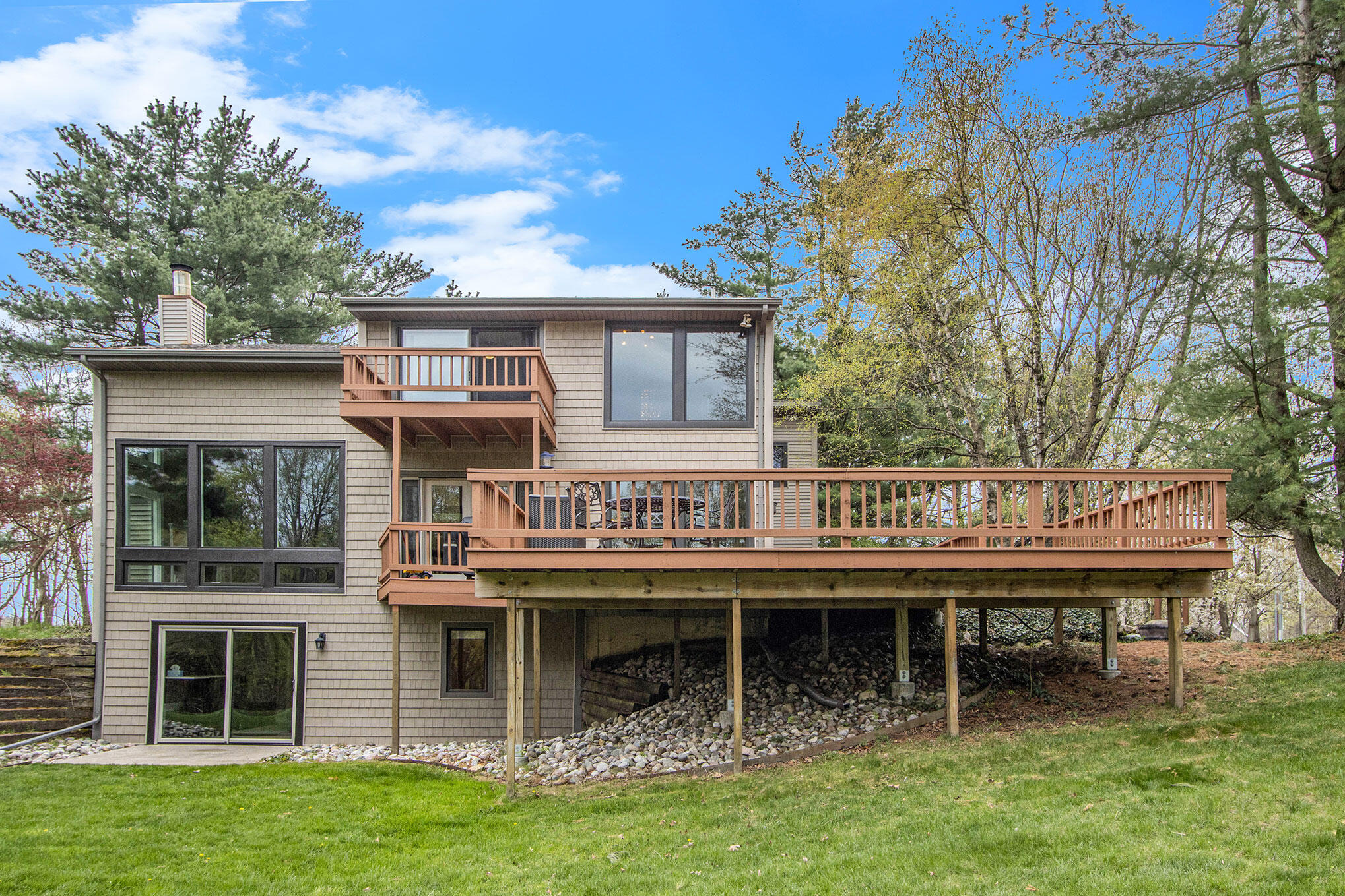 10802 West R Avenue Mattawan, MI 49071 - Photo 1 of 40 10802 W R Avenue