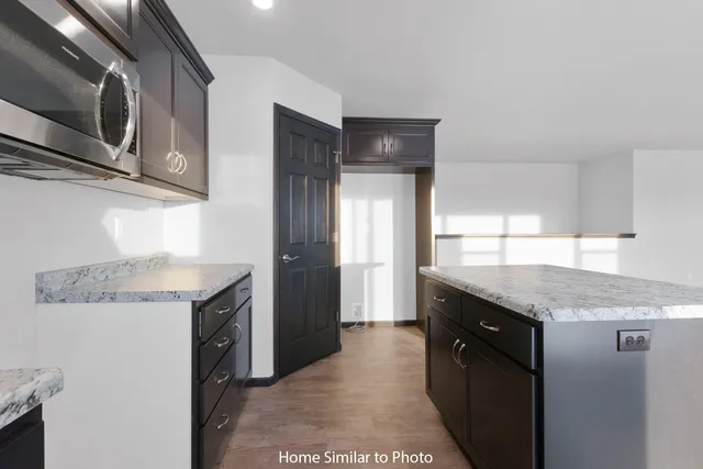 $419,900 | 1707 Betty Jean Ln Green, Green Bay, WI 54313