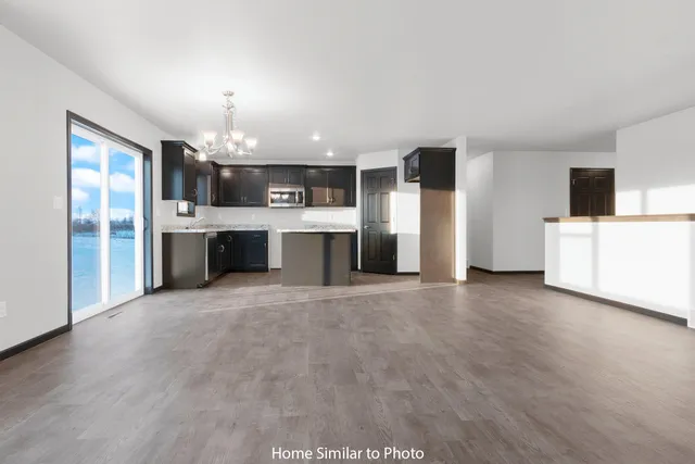 $419,900 | 1707 Betty Jean Ln Green, Green Bay, WI 54313